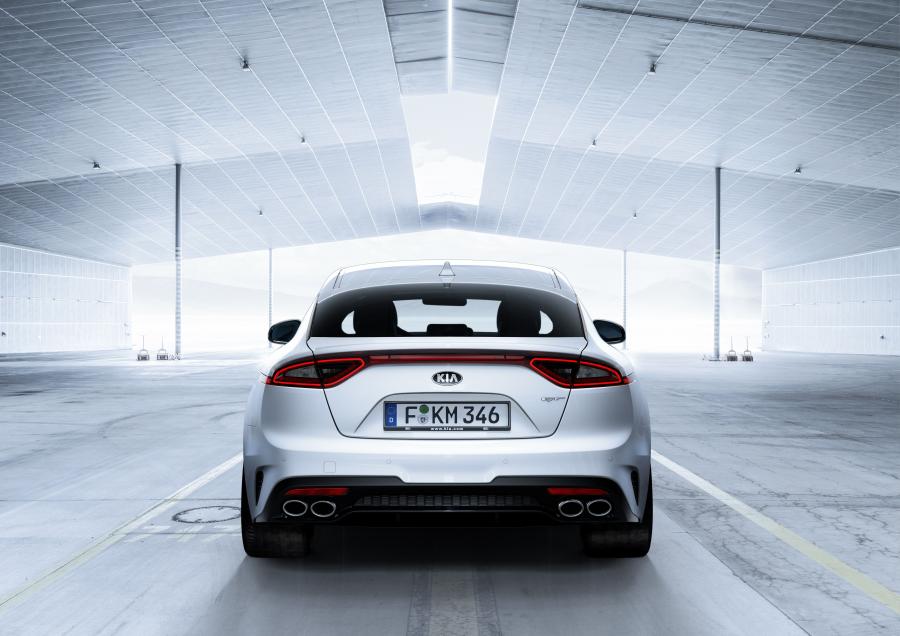  Kia Stinger GT (CK) 2017 года  (WW) (фото 19 из 106)
